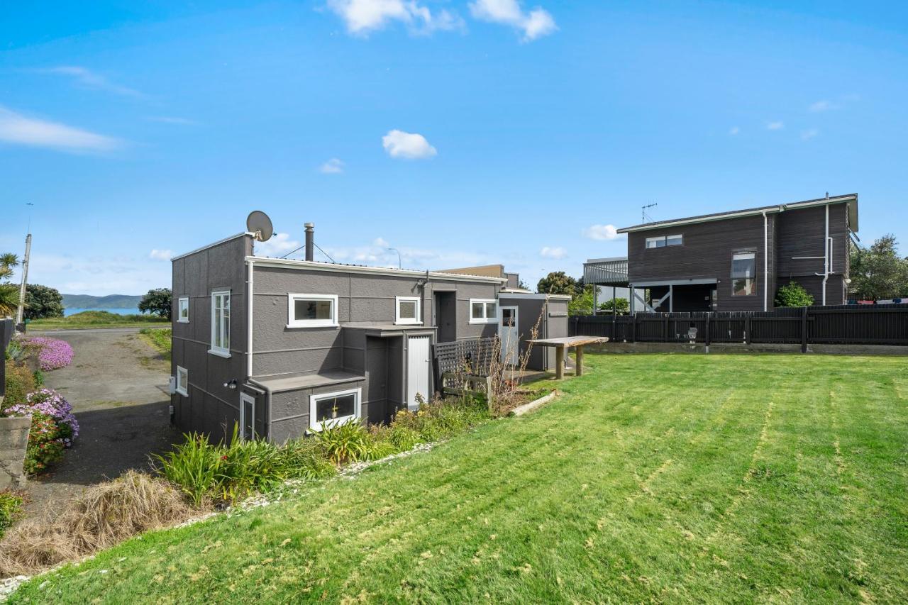 The Green Trout - Paraparaumu Beach Holiday Home Luaran gambar