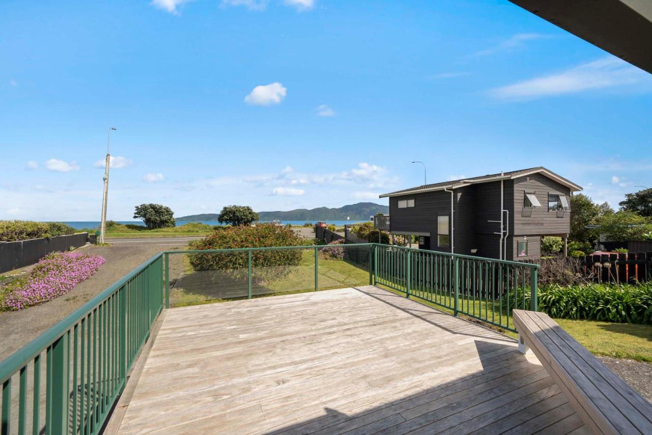 The Green Trout - Paraparaumu Beach Holiday Home Luaran gambar