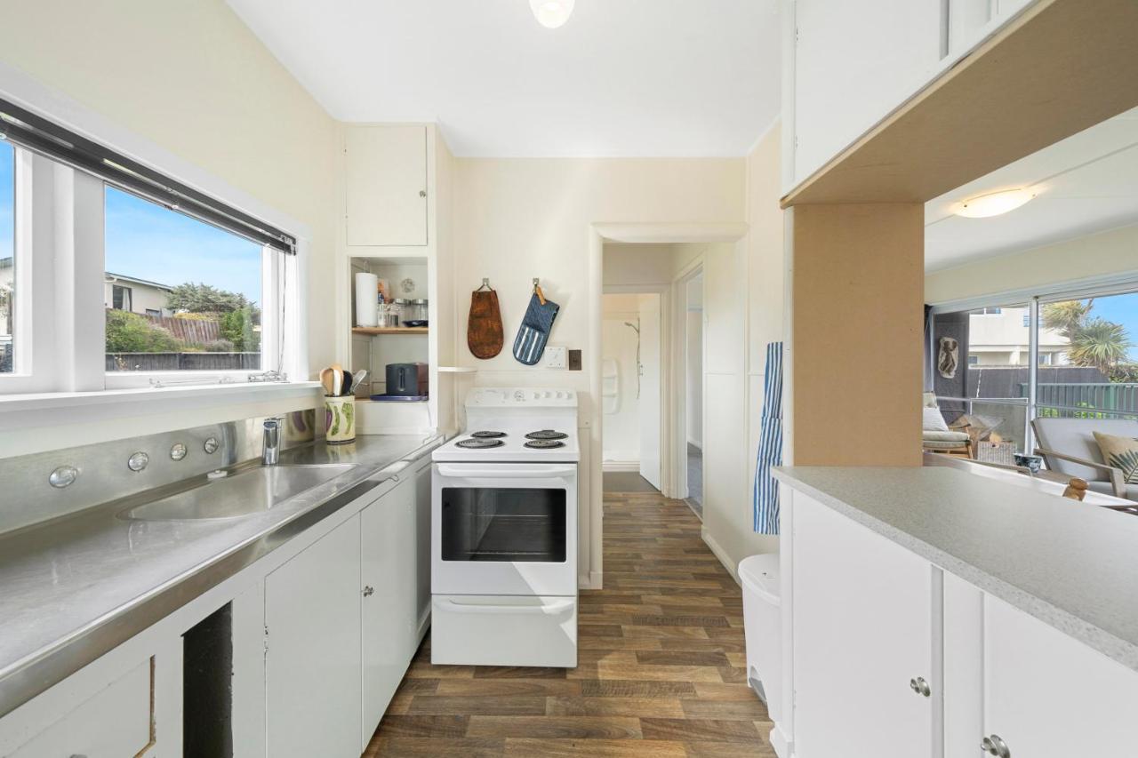 The Green Trout - Paraparaumu Beach Holiday Home Luaran gambar